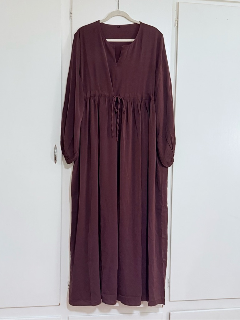 Elegant Purpme Long-Sleeve Maxi Dress with Drawstring Waist